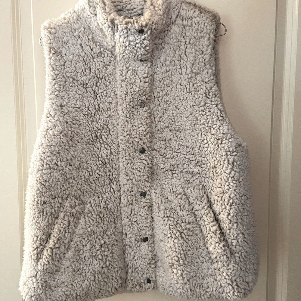 Sherpa vest